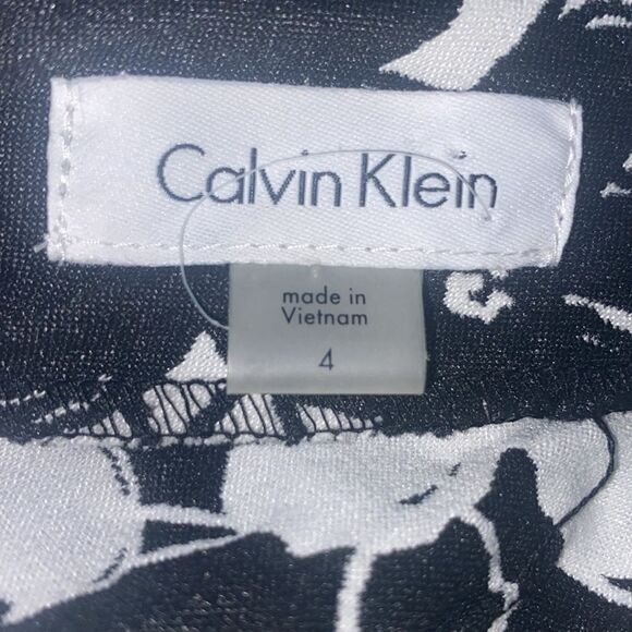 CALVIN KLEIN Wm’s Sz 6 Black White Floral Jacquard Stretch Retro Sheath Dress - Picture 4 of 5